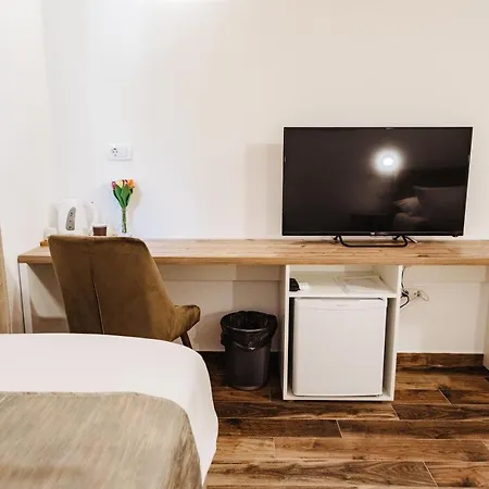 Hotel Diana