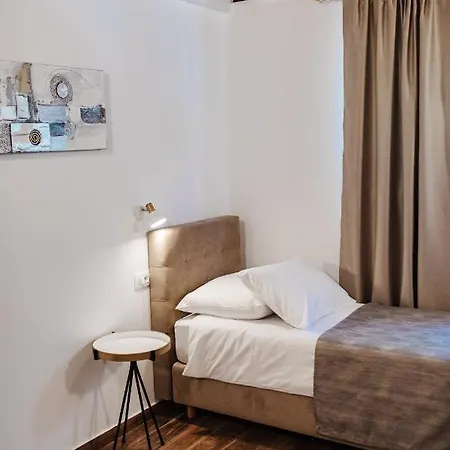 Diana Hotel 3*