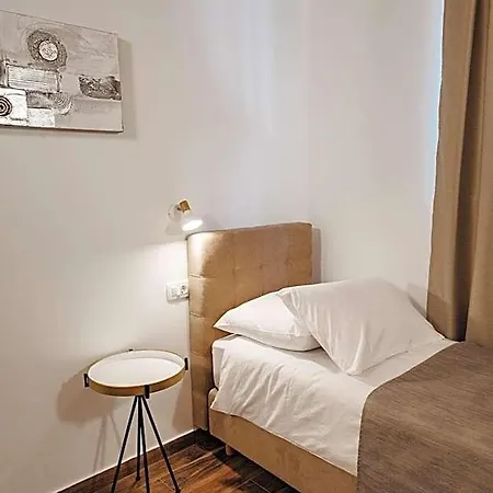 Diana Hotel 3*