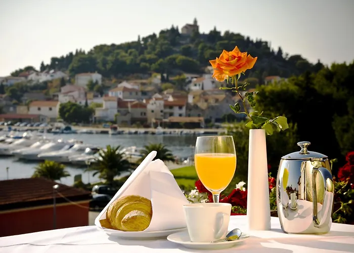 Отель Diana Трибунь